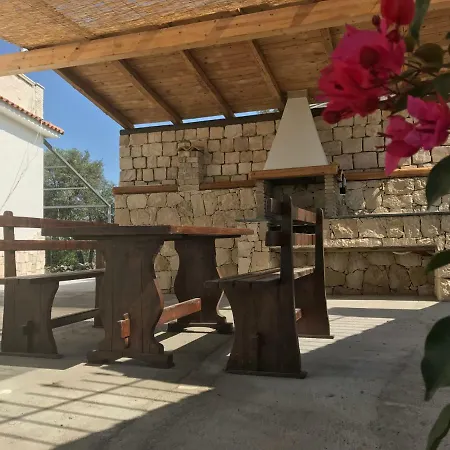 Rosa - Ai Piedi Dell'etna * Brucoli