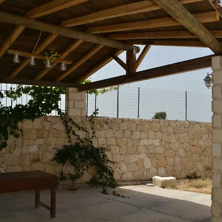 Rosa - Ai Piedi Dell'etna בית נופש