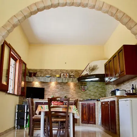 בית נופש Rosa - Ai Piedi Dell'etna *