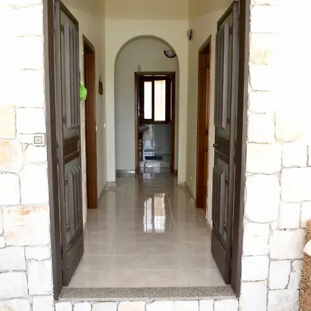 Rosa - Ai Piedi Dell'etna Holiday home Brucoli
