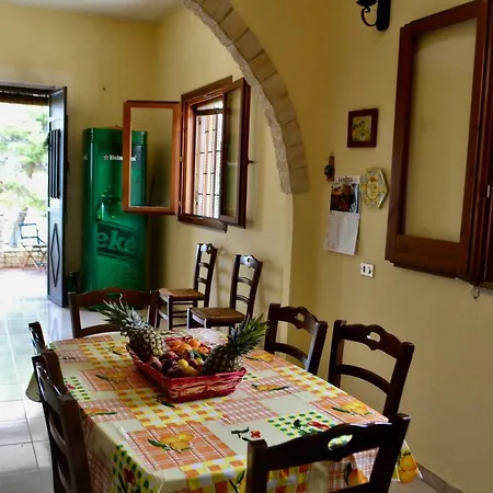 Rosa - Ai Piedi Dell'etna Holiday home