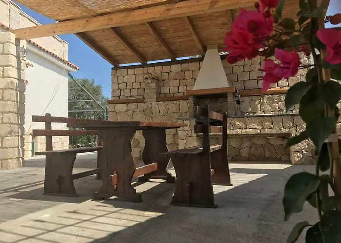 Rosa - Ai Piedi Dell'etna * ברוקולי